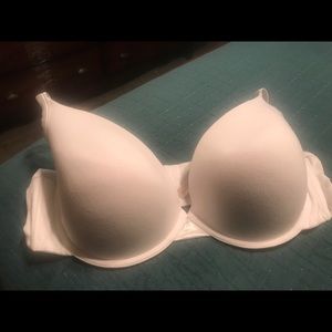 EUC Cacique  T Shirt Bra 46DDD